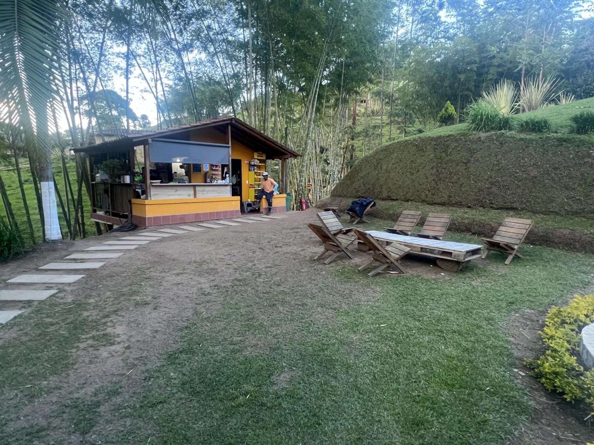 A Pousada Volare Guatape Isla Exterior foto